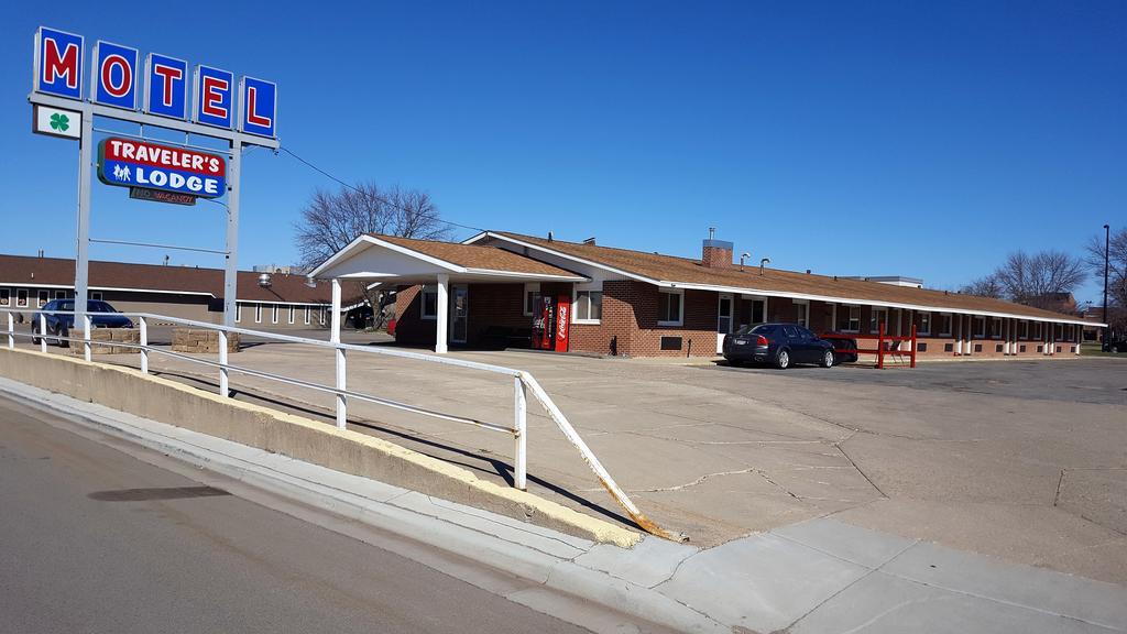 Motel Travelers 2*